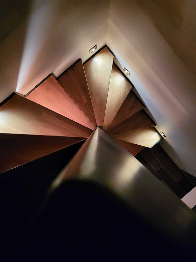 escalier-768x1024.jpg