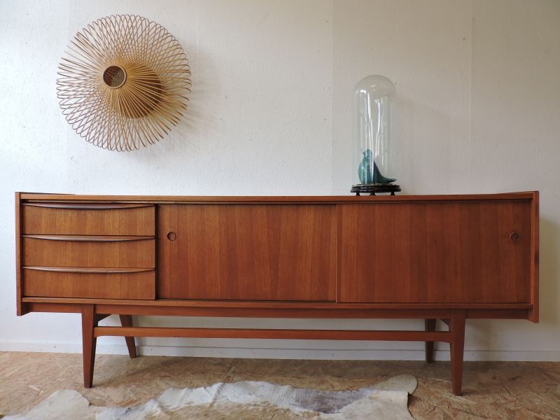 meuble-vintage-1920w.jpg